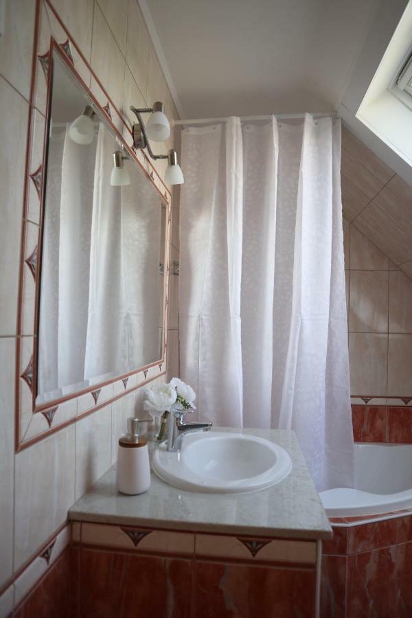 Villa Relax Komfortlak Gárdony 외부 사진